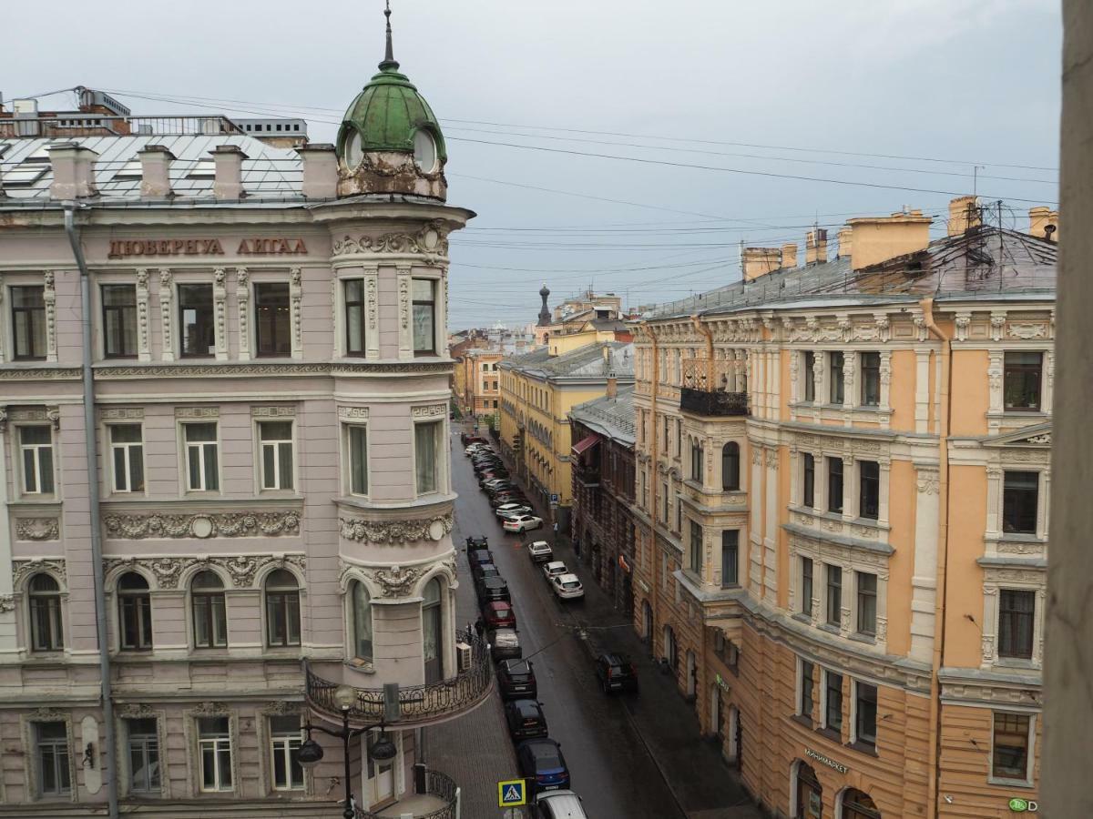 Dell Arte Hotel Sankt Petersburg Exterior foto